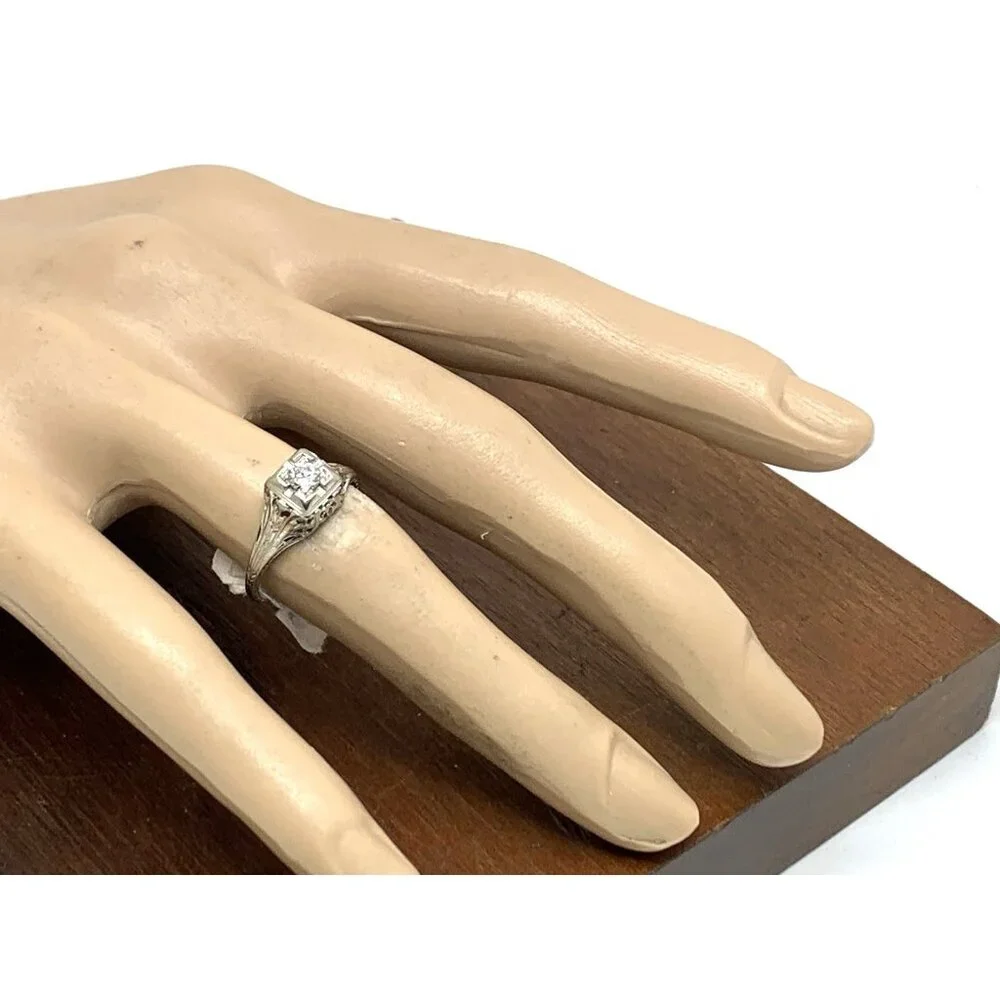 18k White Gold Filigree Diamond Ring 0.25 Carat Antique Estate Jewelry Size 7